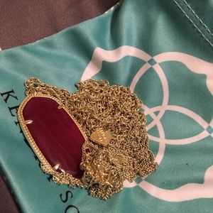 EUC Kendra Scott necklace